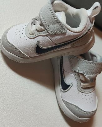 Scarpe Nike neonato 18.5