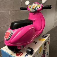 Vespa Primavera Chicco rosa