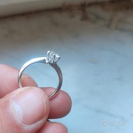 anello solitario Tiffany 6 punte diamante 0,5 ct