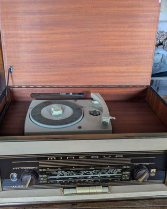 Radio e giradischi Minerva
