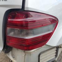 Fanale post dx MERCEDES-BENZ ML 320 2006