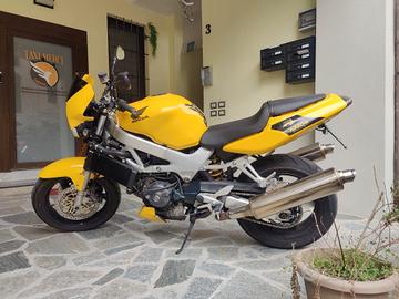 Honda VTR 1000 Firestorm 