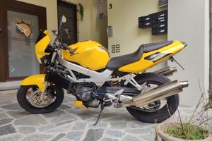 Honda VTR 1000 Firestorm 