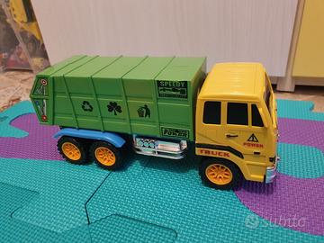 camion dei rifiuti