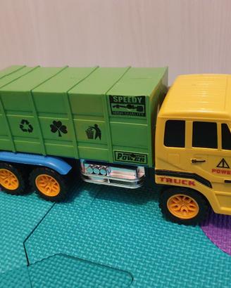 camion dei rifiuti