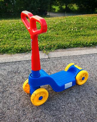 monopattino a 4 ruote