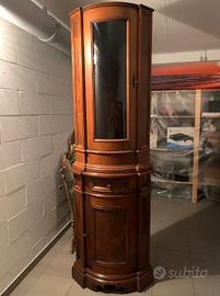 CREDENZA ANGOLARE