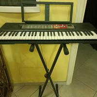 Tastiera Yamaha PSR F50 