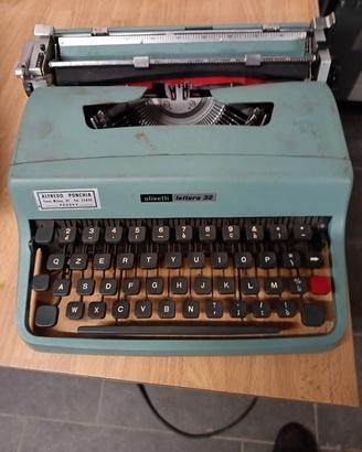 Olivetti Lettera 32