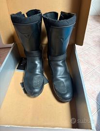 Scarponi loto dainese