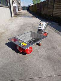 Pompa mohno con tramoggia per uva