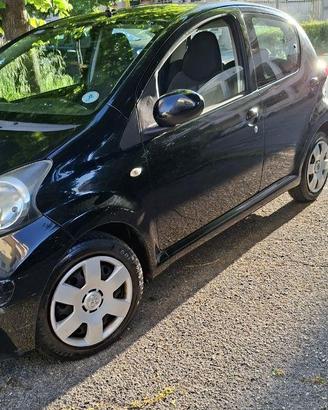 Toyota Aygo 1.0 12V VVT-i5 porte