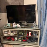 PORTA TV PER ANGOLARE