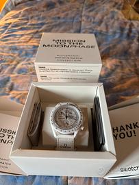 Omega x Swatch Mission to Moonphase Snoopy Bianco