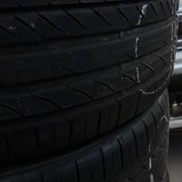 Set 4 Pneumatici Continental