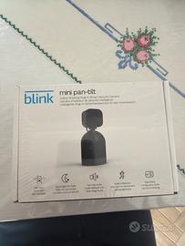 Blink Mini Pan-Tilt videocamera smart Wi-Fi nuova