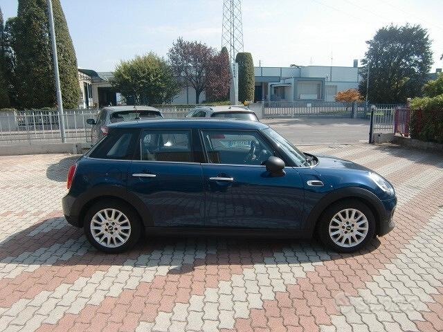 Mini One 2015 photo 2