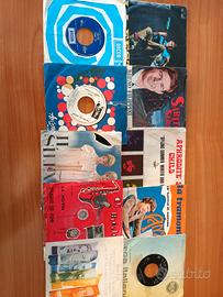 Lotto di 10 dischi 45 giri in vinile 