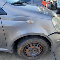TOYOTA YARIS 2003 - PARAFANGO DESTRO