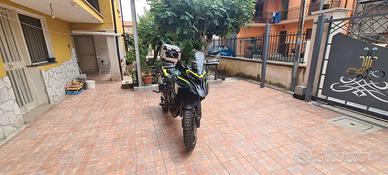 Benelli trk 702 x