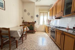 3 LOCALI A NARNI