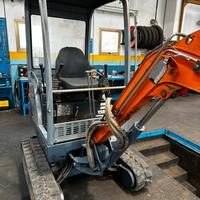 Mini escavatore Hitachi ZX18