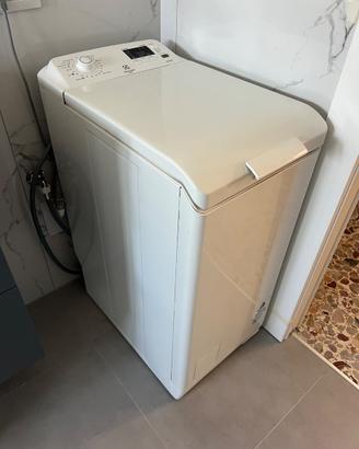 Lavatrice Electrolux Rex carica dall’alto