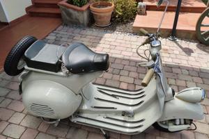 vespa 125 faro basso del 1953