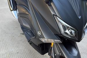 Yamaha t-max 530 modello iron max