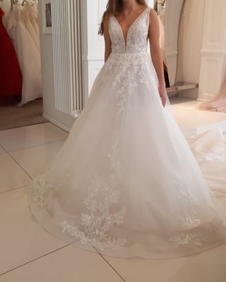 Abito da sposa "Carina" di Nicole Milano
