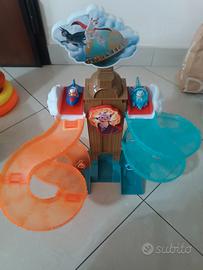 pista giocattolo super pets