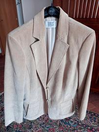 blazer elegante beige marca Donna Enrica 