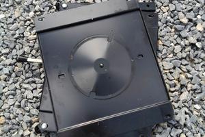 Piastra girevole sedile anteriore camper