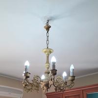 lampadario in ottone anni '70. smaltato colore oro