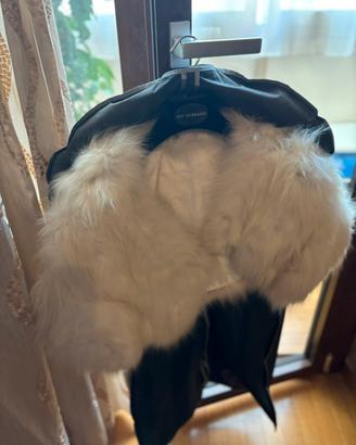 Mantella di pelliccia di volpe bianca