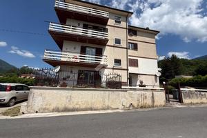 3 LOCALI A AGOSTA