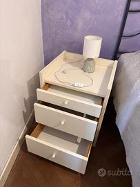 Comodino bianco