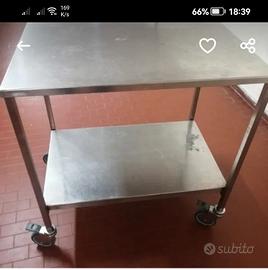 carrello in acciaio