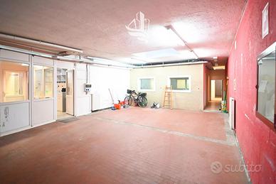 Magazzino a Bolzano - Via Fago