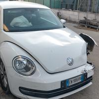 VOLKSWAGEN Maggiolino - 2012