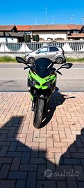  Kawasaki Ninja 400
