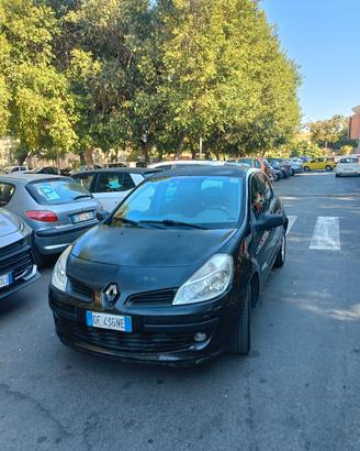 Renault Clio le iene 
