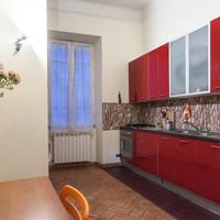 Stanza singola arredata