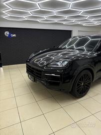 Porsche Cayenne Coupé 3.0 V6 E-Hybrid ITA STRAFULL