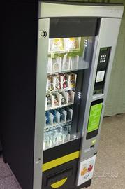 Distributore automatico di bibite