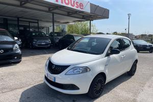 Lancia Ypsilon 1.0 FireFly 5 porte S&S Hybrid Gold