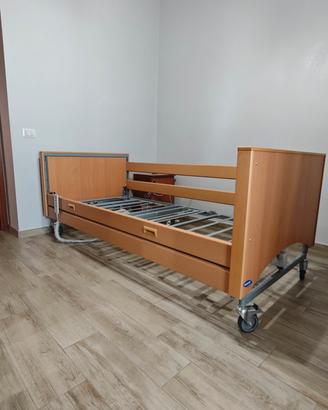 Letto elettrico ortopedico Invacare regolabile