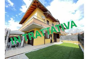 VILLA A SCHIERA A DAIRAGO