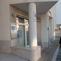 Ampio locale commerciale / ufficio