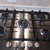 Piano cottura a gas Indesit 5 fuochi